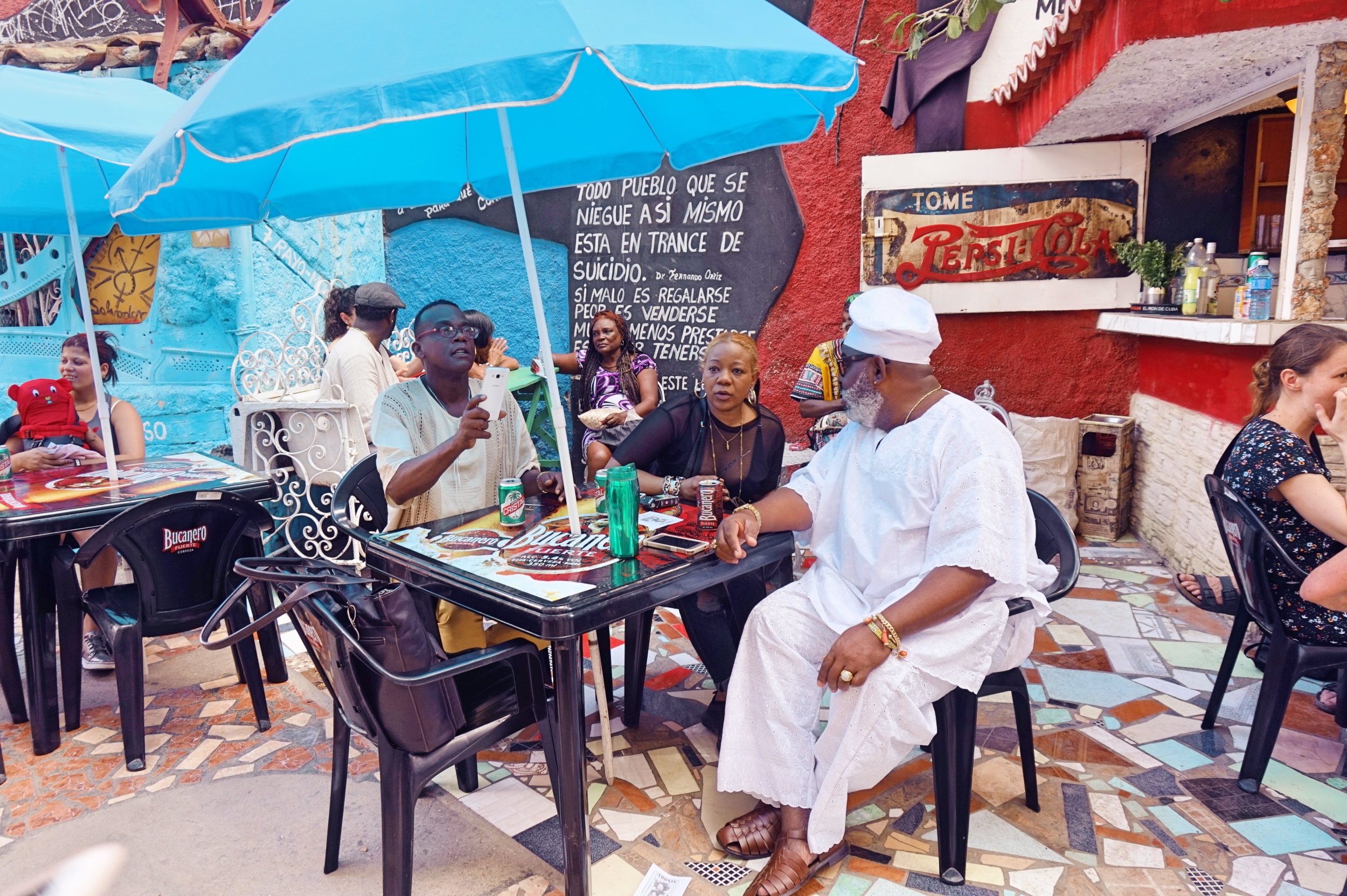 ちきゅうの暮らしかた 観光では知れない、キューバ人の日常生活